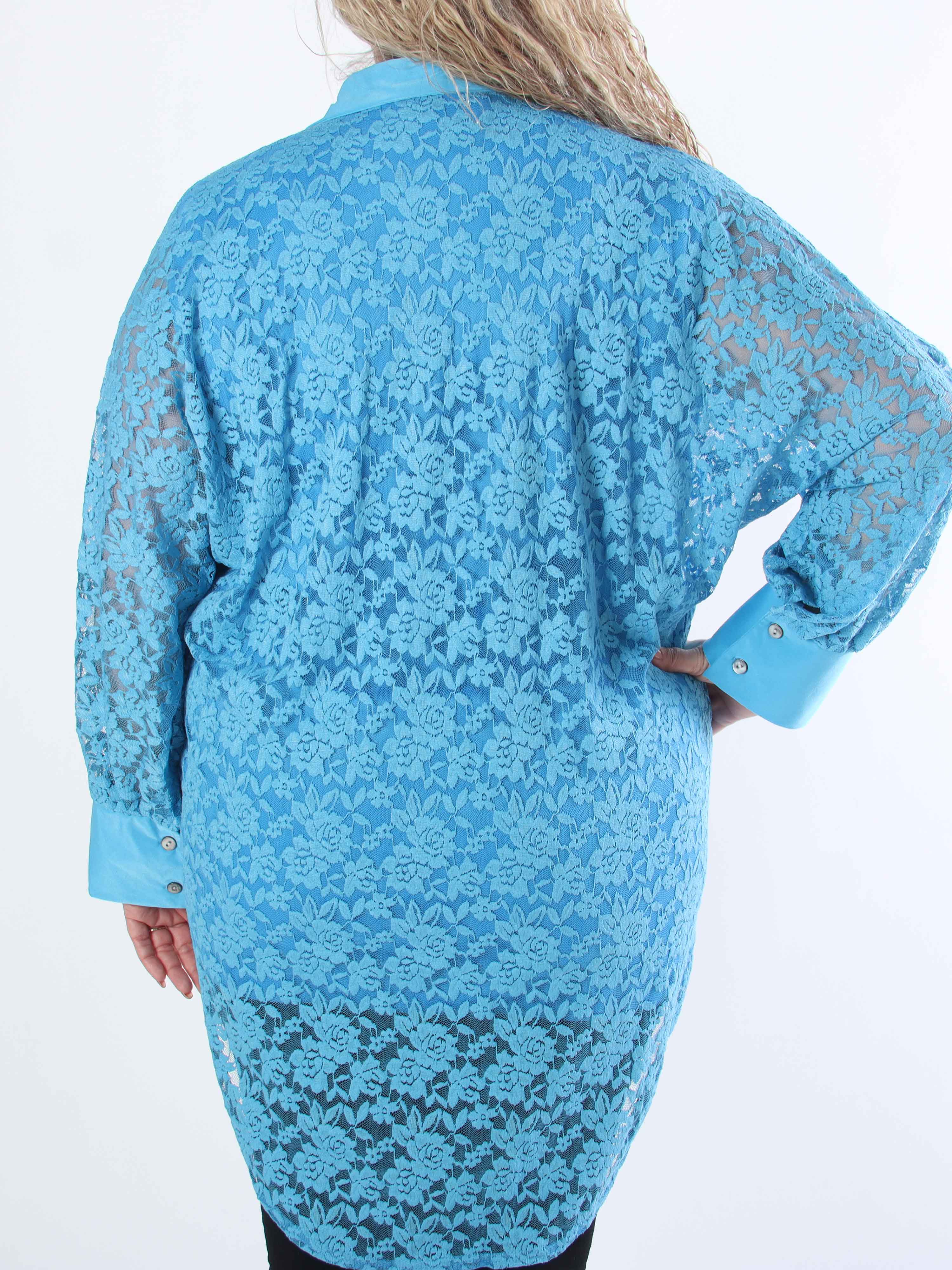 Katherine - Sød plus size skjorte i blonder